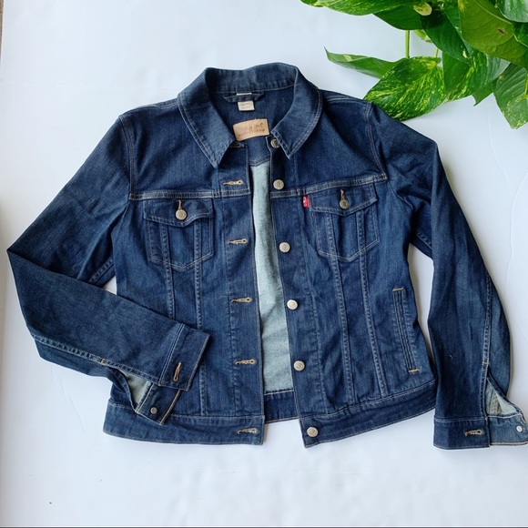 Levi's Jackets & Blazers - Levi’s | Dark awash Denim Trucker Jacket sz L